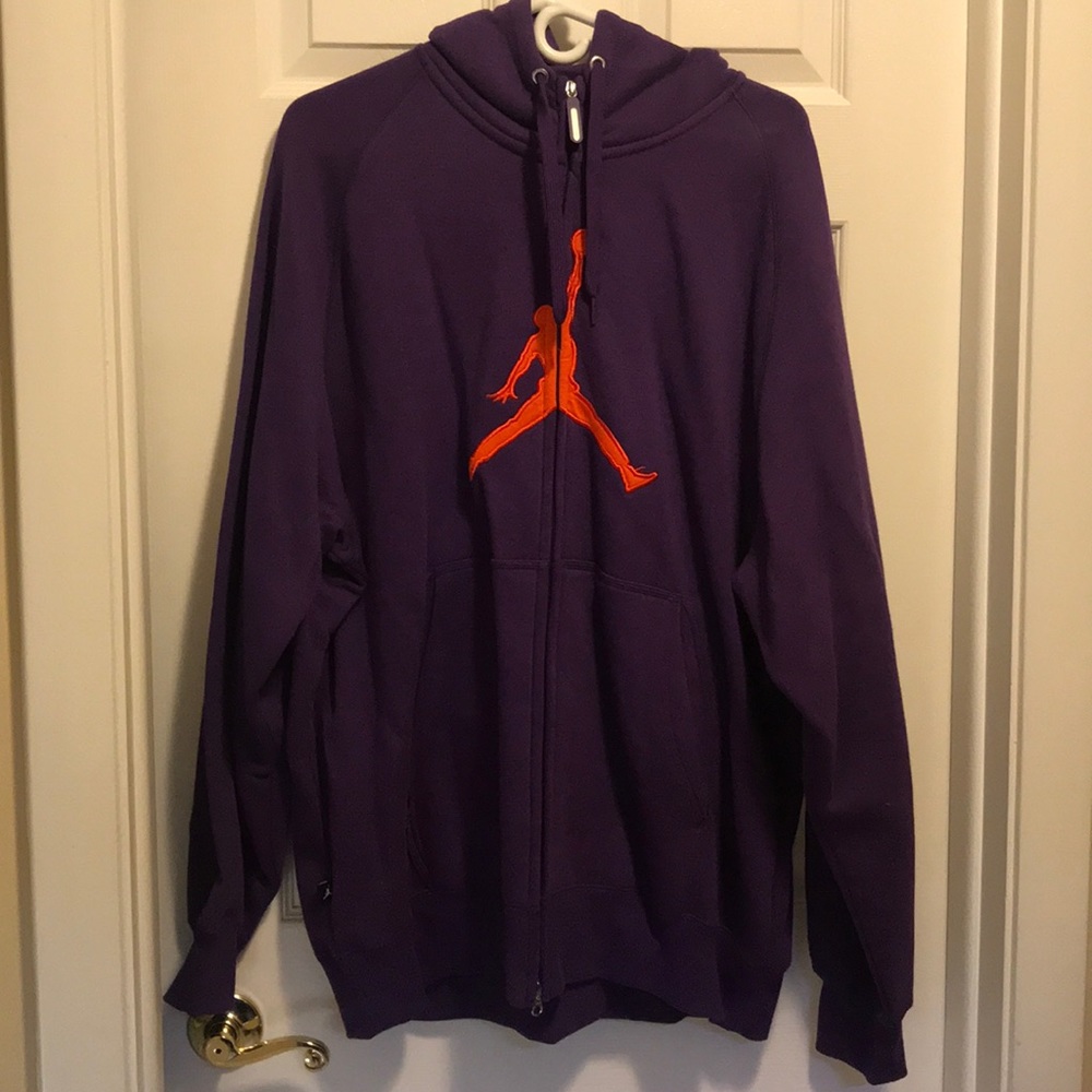 Men’s sweater
